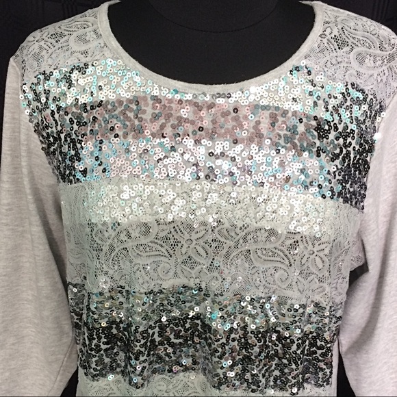 ✨CLEARANCE✨  Quacker Factory Gray Sequin Lace Top Size XL - Picture 2 of 7
